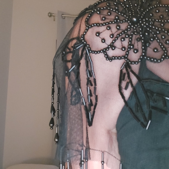 Beaded over shoulder wrap - Picture 4 of 9